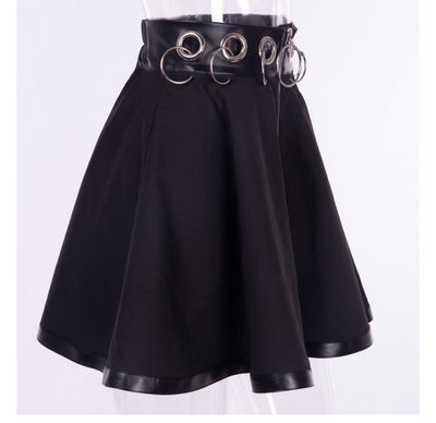 Europäischer dunkler gotischer Eisenring ausgehöhlter Ausschnitt Reißverschluss flauschiger Faltenrock Urban Streetwear