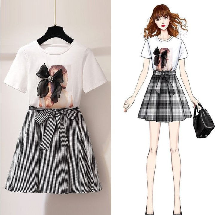 French Hepburn style playful two-piece set big tail girl strip pattern pleated skirt with bow knot