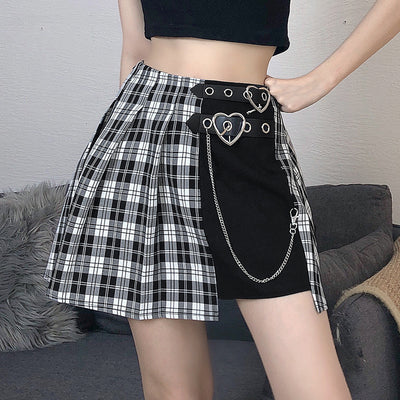 splicing B/W high waisted A-line plaid skirt chained with heart twin belt for Dark Gothic