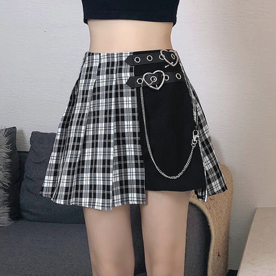 splicing B/W high waisted A-line plaid skirt chained with heart twin belt for Dark Gothic